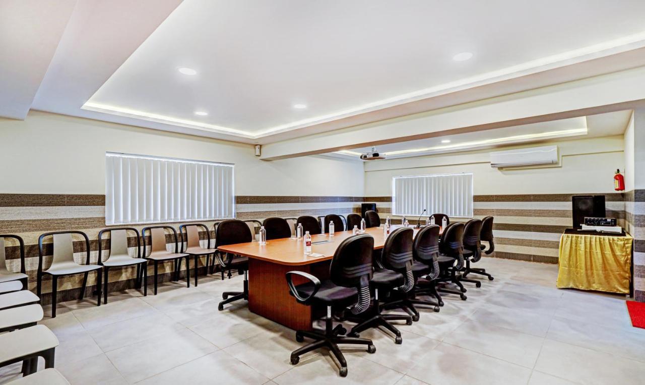 Treebo Galaxy Suites Mathikere Μπανγκαλόρ Εξωτερικό φωτογραφία