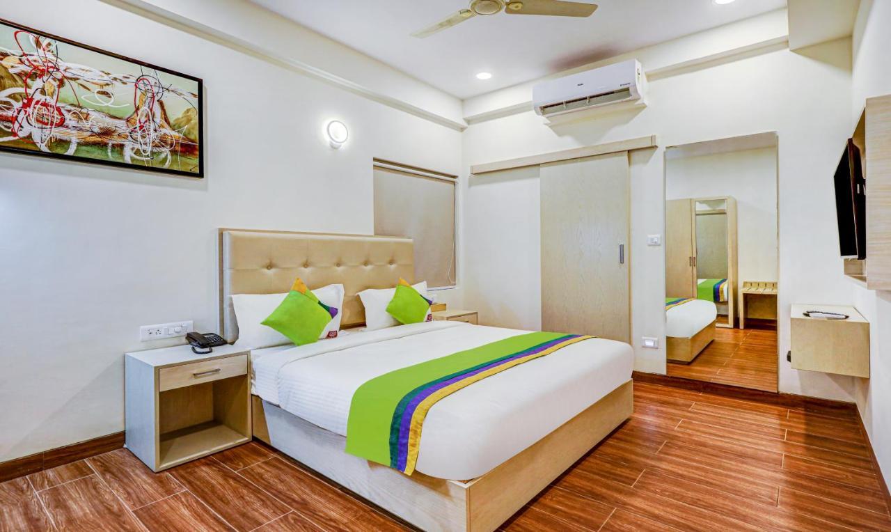Treebo Galaxy Suites Mathikere Μπανγκαλόρ Εξωτερικό φωτογραφία