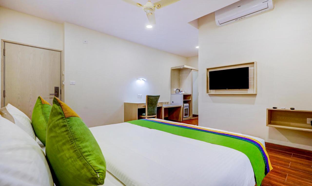 Treebo Galaxy Suites Mathikere Μπανγκαλόρ Εξωτερικό φωτογραφία