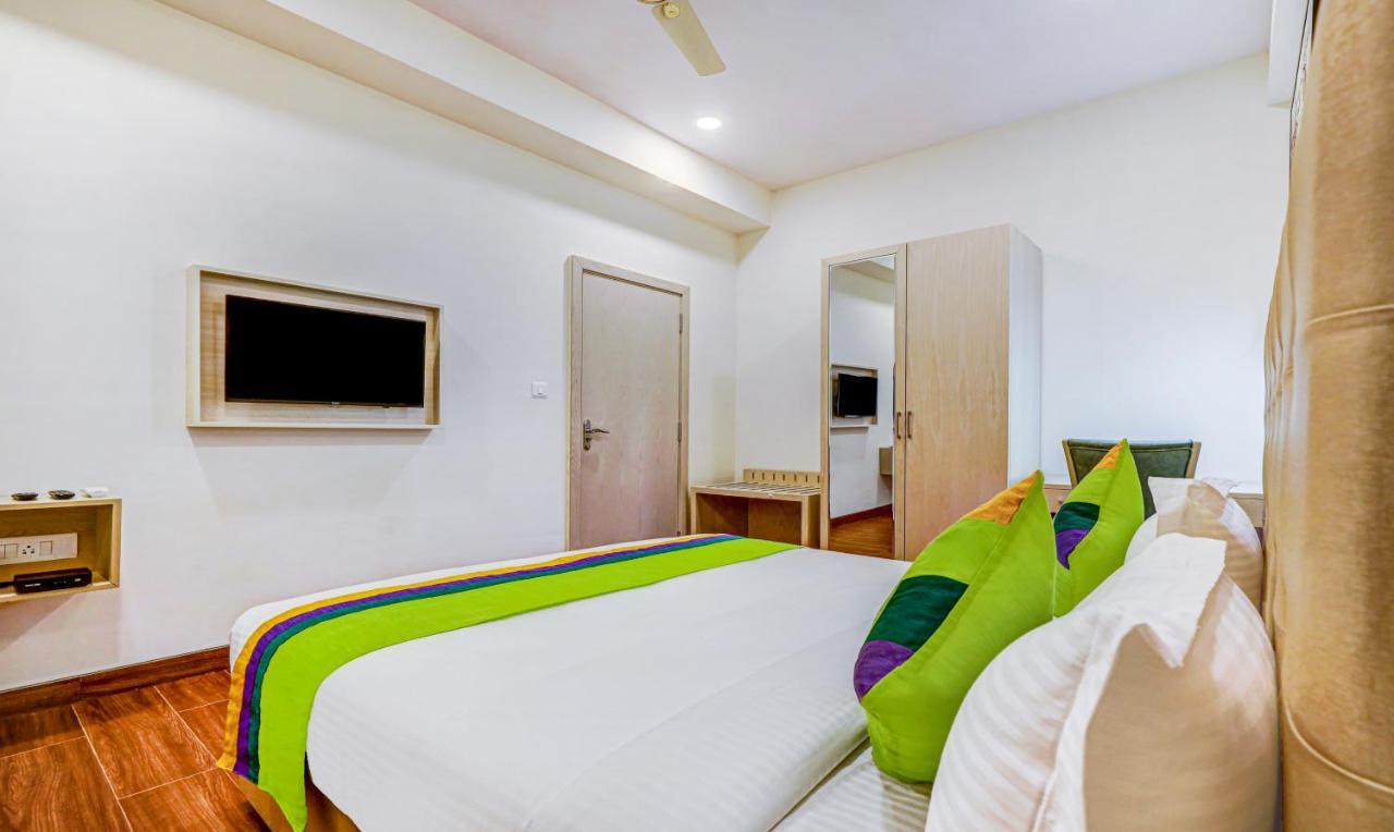 Treebo Galaxy Suites Mathikere Μπανγκαλόρ Εξωτερικό φωτογραφία