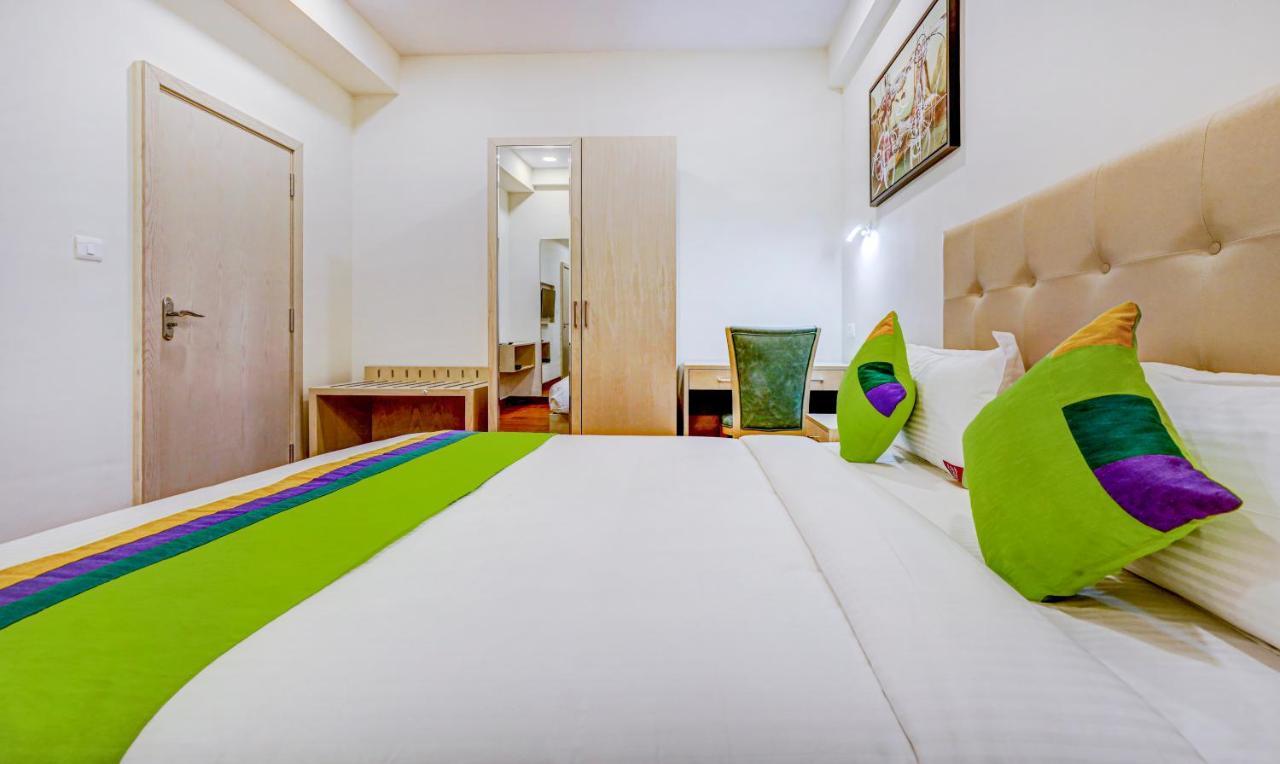 Treebo Galaxy Suites Mathikere Μπανγκαλόρ Εξωτερικό φωτογραφία