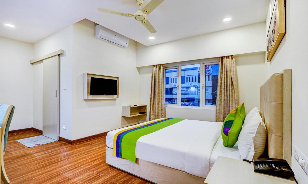 Treebo Galaxy Suites Mathikere Μπανγκαλόρ Εξωτερικό φωτογραφία