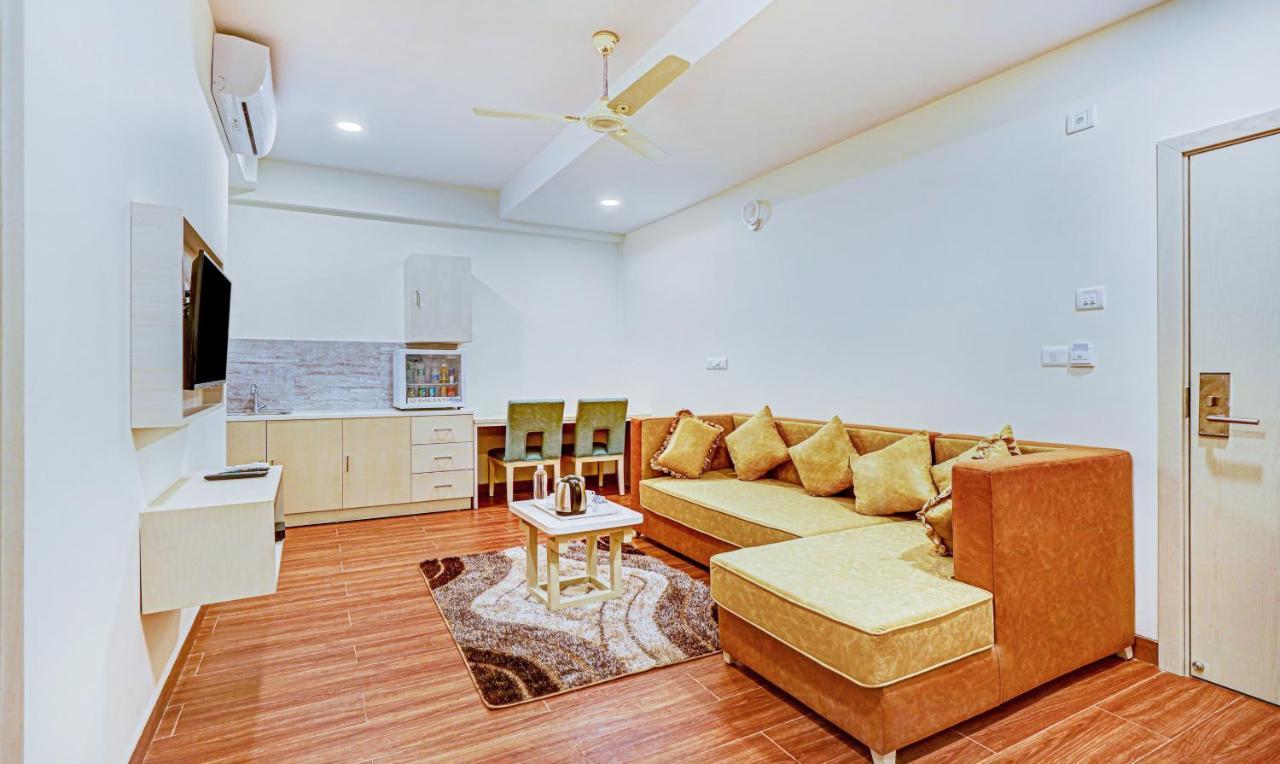 Treebo Galaxy Suites Mathikere Μπανγκαλόρ Εξωτερικό φωτογραφία